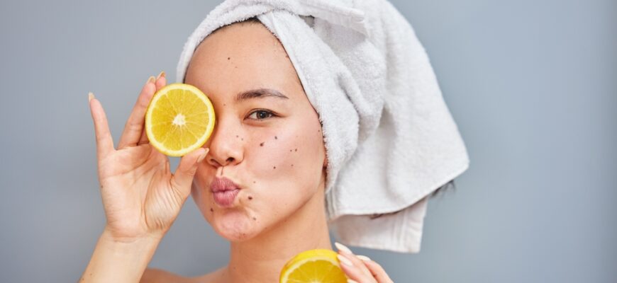 Treat,Yourself,With,Some,Vitamin,C.,Shot,Of,A,Young